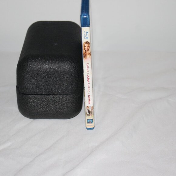 Blue Ray Movie Letters to Juliet With Amanda Seyfried and Vanessa Redgrave - Picture 3 of 3